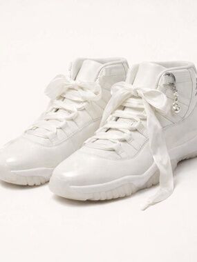 NWT Nike Air Jordan 11 Retro Pearl w/ Satin Ribbon Lace and Charm